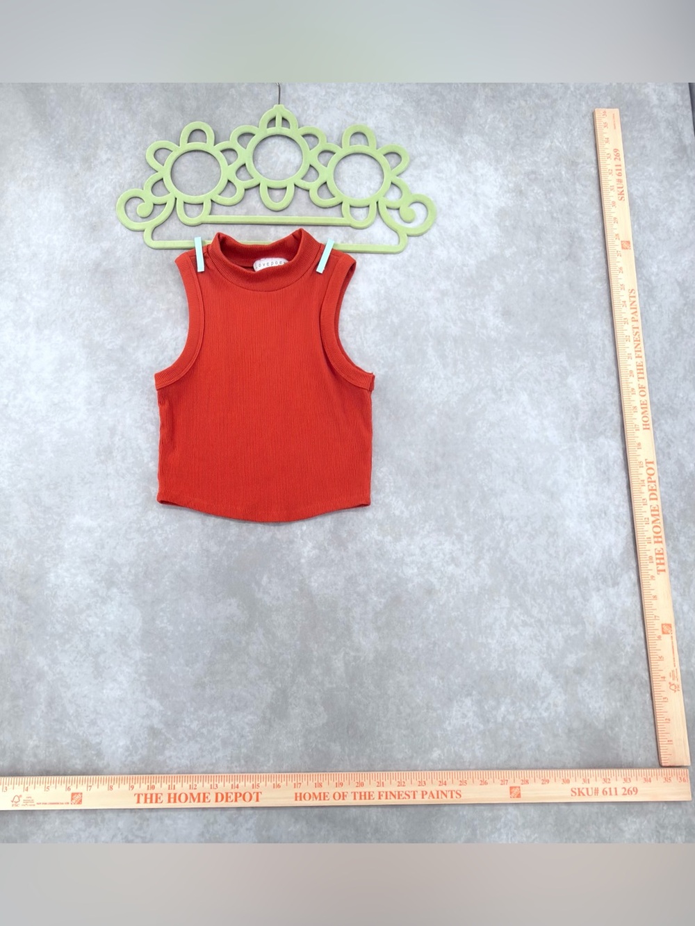 Women’s athletic Sleeveless Ribbed Tank Top - Red lover powem small